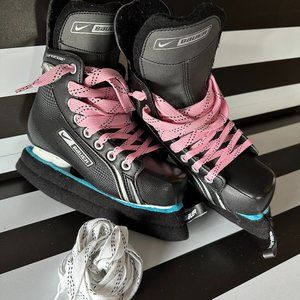 Nike Bauer Hockey Skates - Size 5 - EUC - Black with Pink laces and white laces